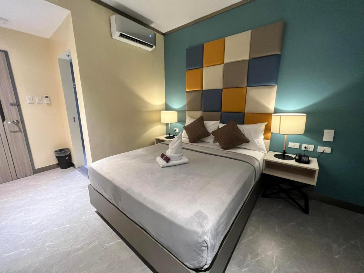 Yes Hotel Imus Cavite Eksteriør bilde